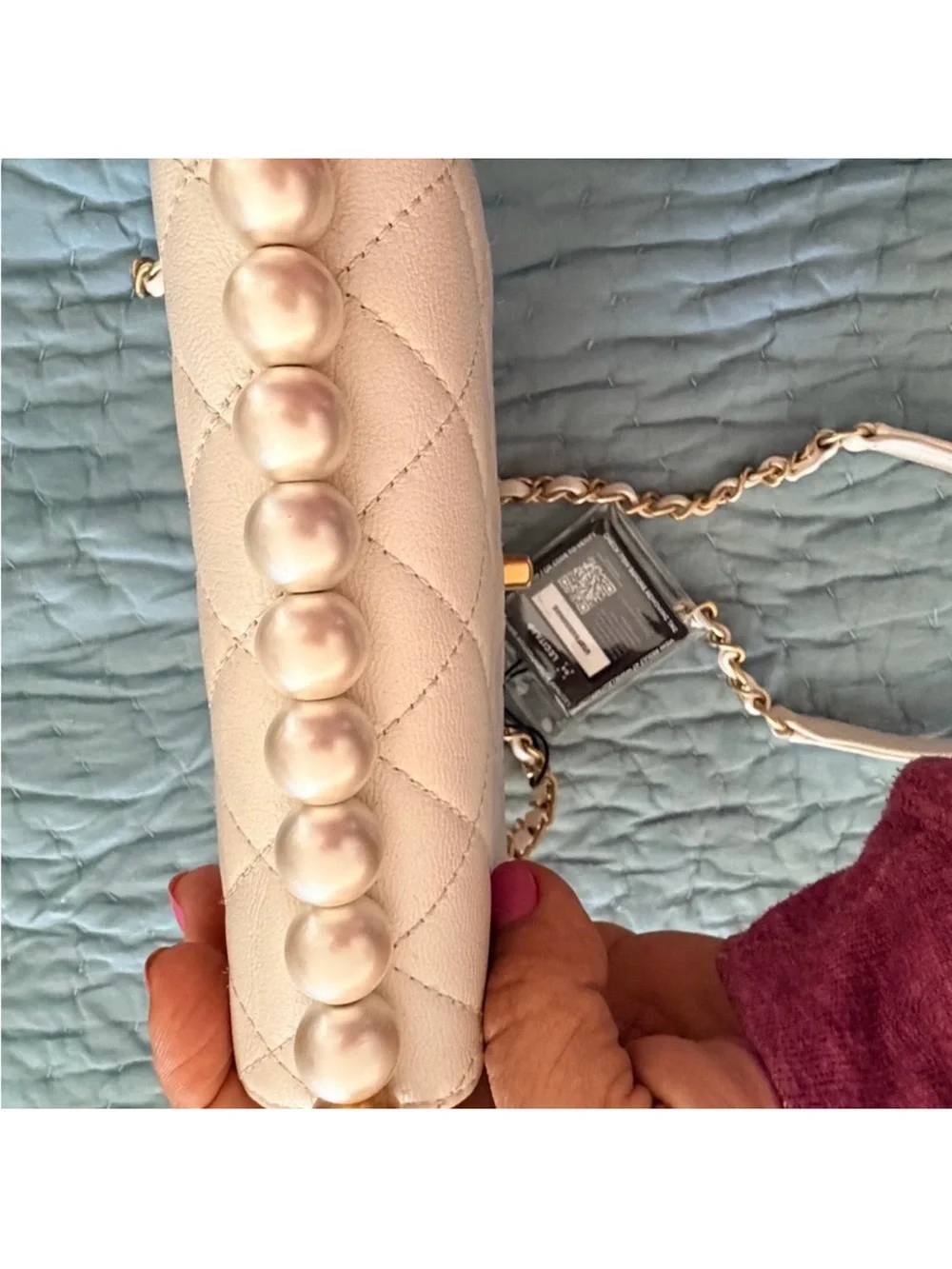 CHANEL White Quilted Leather Crossbody with Gold Chain Accent